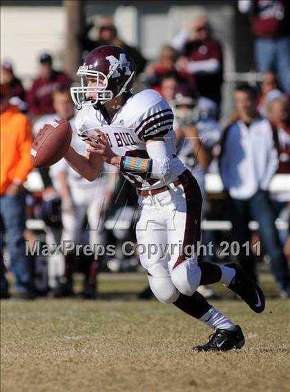 Thumbnail 1 in Benton vs. Red Bud (IHSA Class 3A First Round Playoff) photogallery.