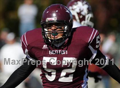 Thumbnail 2 in Benton vs. Red Bud (IHSA Class 3A First Round Playoff) photogallery.