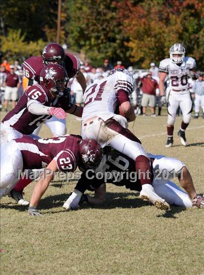 Thumbnail 3 in Benton vs. Red Bud (IHSA Class 3A First Round Playoff) photogallery.