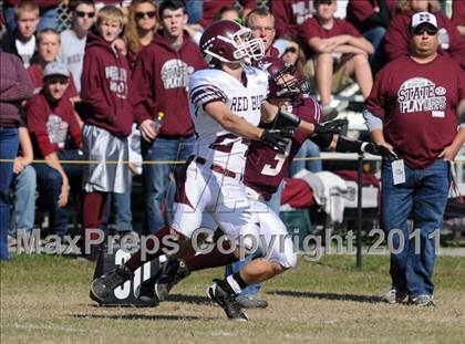 Thumbnail 1 in Benton vs. Red Bud (IHSA Class 3A First Round Playoff) photogallery.