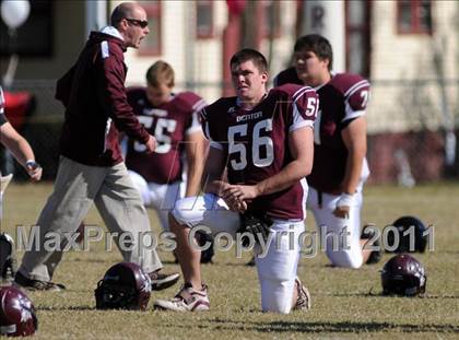 Thumbnail 3 in Benton vs. Red Bud (IHSA Class 3A First Round Playoff) photogallery.