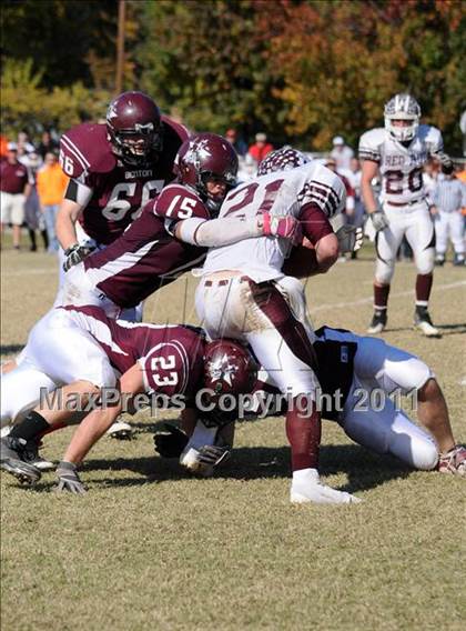 Thumbnail 1 in Benton vs. Red Bud (IHSA Class 3A First Round Playoff) photogallery.