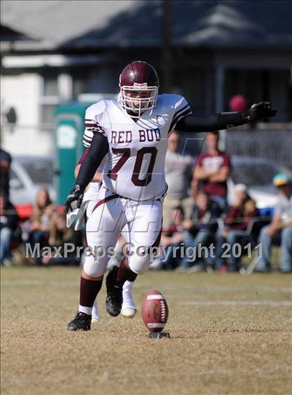 Thumbnail 1 in Benton vs. Red Bud (IHSA Class 3A First Round Playoff) photogallery.