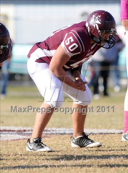 Thumbnail 3 in Benton vs. Red Bud (IHSA Class 3A First Round Playoff) photogallery.