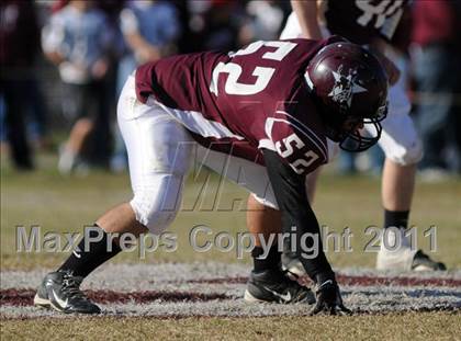 Thumbnail 3 in Benton vs. Red Bud (IHSA Class 3A First Round Playoff) photogallery.