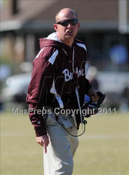 Thumbnail 2 in Benton vs. Red Bud (IHSA Class 3A First Round Playoff) photogallery.