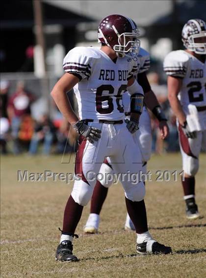 Thumbnail 3 in Benton vs. Red Bud (IHSA Class 3A First Round Playoff) photogallery.