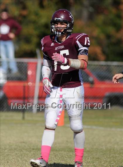 Thumbnail 2 in Benton vs. Red Bud (IHSA Class 3A First Round Playoff) photogallery.
