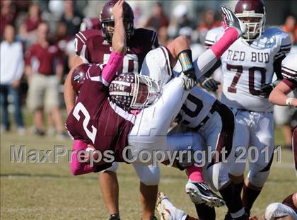 Thumbnail 1 in Benton vs. Red Bud (IHSA Class 3A First Round Playoff) photogallery.