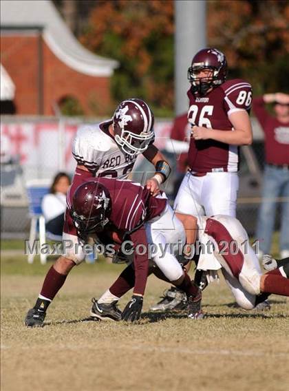 Thumbnail 3 in Benton vs. Red Bud (IHSA Class 3A First Round Playoff) photogallery.