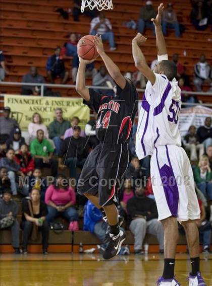 Thumbnail 2 in Arlington Martin vs Houston Wheatley (Whataburger Basketball Tournament) photogallery.