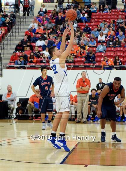Thumbnail 3 in Findlay Prep vs. Bishop Gorman (Big City Showdown) photogallery.