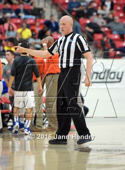 Thumbnail 1 in Findlay Prep vs. Bishop Gorman (Big City Showdown) photogallery.