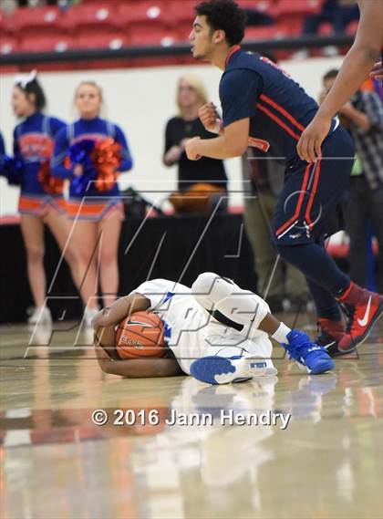 Thumbnail 3 in Findlay Prep vs. Bishop Gorman (Big City Showdown) photogallery.