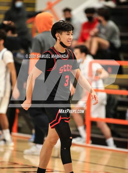 Thumbnail 3 in Beverly Hills vs Santa Clarita Christian (The Beverly Hills Basketball Tournament) photogallery.