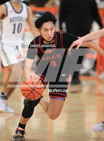 Thumbnail 2 in Beverly Hills vs Santa Clarita Christian (The Beverly Hills Basketball Tournament) photogallery.