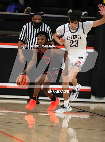 Thumbnail 2 in Beverly Hills vs Santa Clarita Christian (The Beverly Hills Basketball Tournament) photogallery.