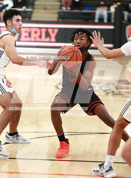 Thumbnail 3 in Beverly Hills vs Santa Clarita Christian (The Beverly Hills Basketball Tournament) photogallery.