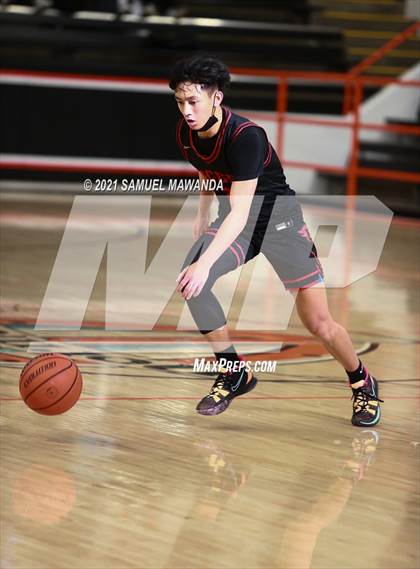Thumbnail 1 in Beverly Hills vs Santa Clarita Christian (The Beverly Hills Basketball Tournament) photogallery.