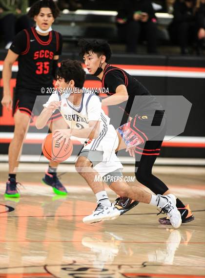 Thumbnail 2 in Beverly Hills vs Santa Clarita Christian (The Beverly Hills Basketball Tournament) photogallery.