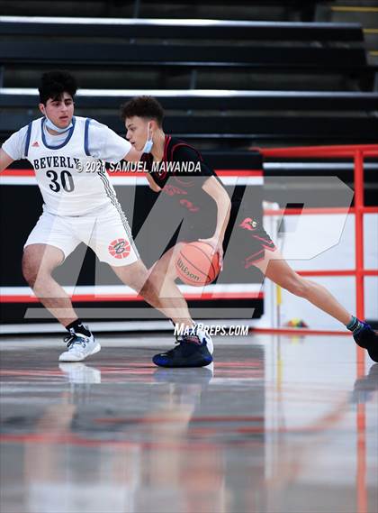 Thumbnail 1 in Beverly Hills vs Santa Clarita Christian (The Beverly Hills Basketball Tournament) photogallery.