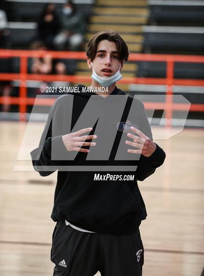 Thumbnail 1 in Beverly Hills vs Santa Clarita Christian (The Beverly Hills Basketball Tournament) photogallery.