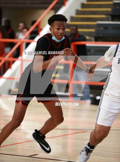 Thumbnail 1 in Beverly Hills vs Santa Clarita Christian (The Beverly Hills Basketball Tournament) photogallery.