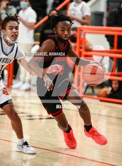 Thumbnail 1 in Beverly Hills vs Santa Clarita Christian (The Beverly Hills Basketball Tournament) photogallery.