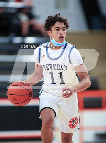 Thumbnail 3 in Beverly Hills vs Santa Clarita Christian (The Beverly Hills Basketball Tournament) photogallery.