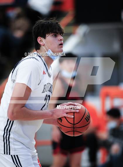 Thumbnail 3 in Beverly Hills vs Santa Clarita Christian (The Beverly Hills Basketball Tournament) photogallery.