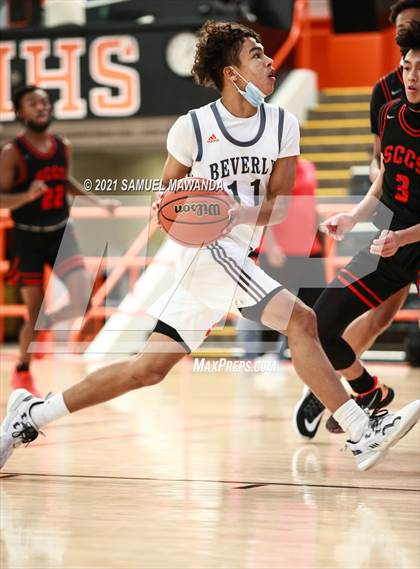 Thumbnail 3 in Beverly Hills vs Santa Clarita Christian (The Beverly Hills Basketball Tournament) photogallery.