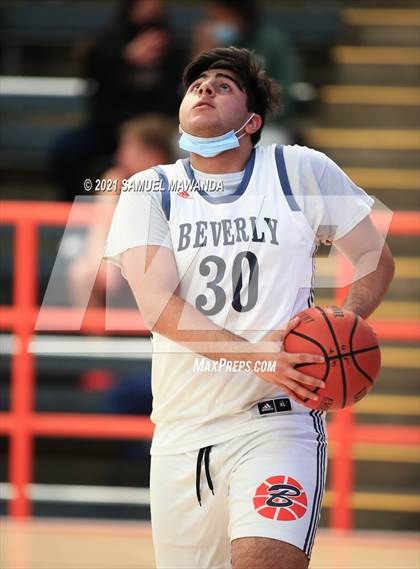 Thumbnail 3 in Beverly Hills vs Santa Clarita Christian (The Beverly Hills Basketball Tournament) photogallery.