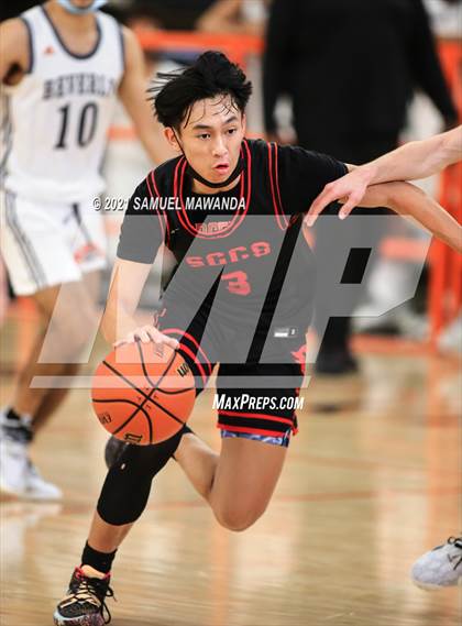 Thumbnail 3 in Beverly Hills vs Santa Clarita Christian (The Beverly Hills Basketball Tournament) photogallery.