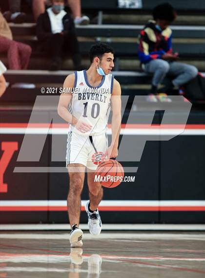Thumbnail 3 in Beverly Hills vs Santa Clarita Christian (The Beverly Hills Basketball Tournament) photogallery.