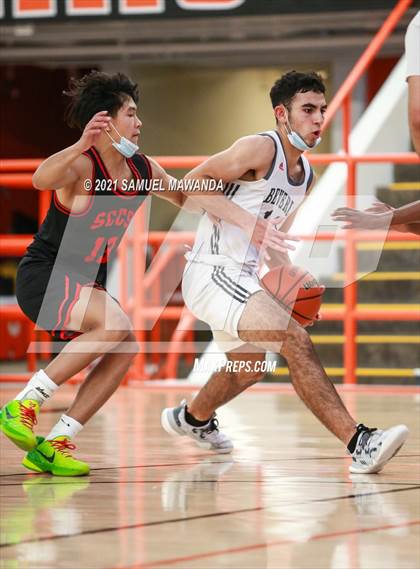 Thumbnail 2 in Beverly Hills vs Santa Clarita Christian (The Beverly Hills Basketball Tournament) photogallery.