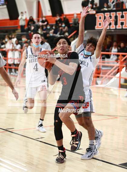 Thumbnail 3 in Beverly Hills vs Santa Clarita Christian (The Beverly Hills Basketball Tournament) photogallery.