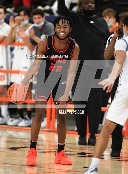 Thumbnail 2 in Beverly Hills vs Santa Clarita Christian (The Beverly Hills Basketball Tournament) photogallery.