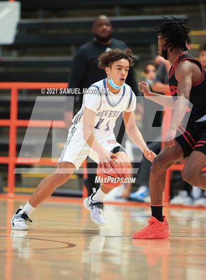 Thumbnail 1 in Beverly Hills vs Santa Clarita Christian (The Beverly Hills Basketball Tournament) photogallery.