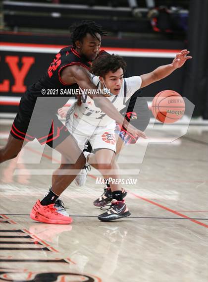 Thumbnail 1 in Beverly Hills vs Santa Clarita Christian (The Beverly Hills Basketball Tournament) photogallery.