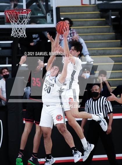 Thumbnail 1 in Beverly Hills vs Santa Clarita Christian (The Beverly Hills Basketball Tournament) photogallery.