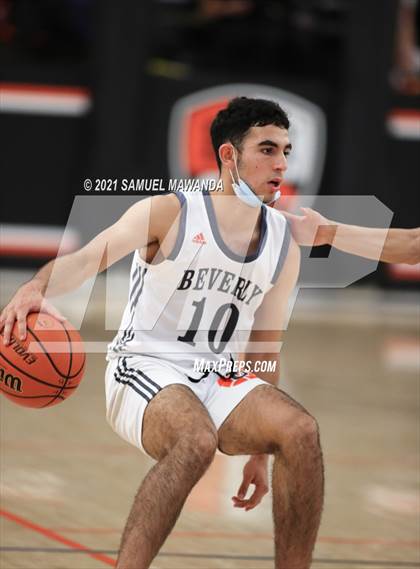 Thumbnail 3 in Beverly Hills vs Santa Clarita Christian (The Beverly Hills Basketball Tournament) photogallery.