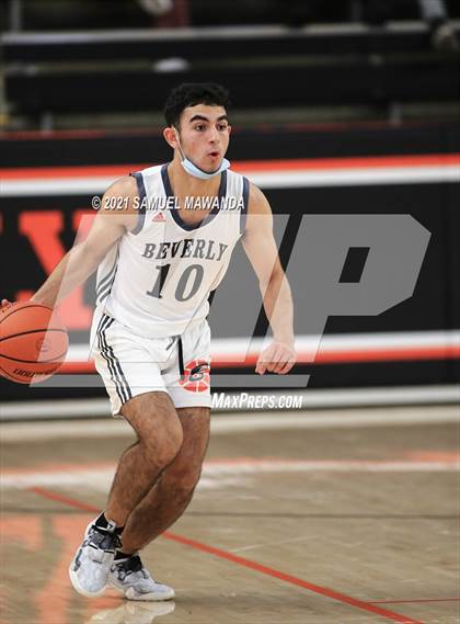 Thumbnail 2 in Beverly Hills vs Santa Clarita Christian (The Beverly Hills Basketball Tournament) photogallery.