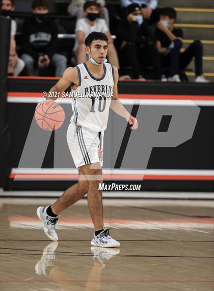 Thumbnail 2 in Beverly Hills vs Santa Clarita Christian (The Beverly Hills Basketball Tournament) photogallery.