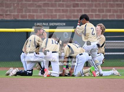 Thumbnail 3 in Legacy vs. Vista Ridge (CHSAA State 2nd Round) photogallery.