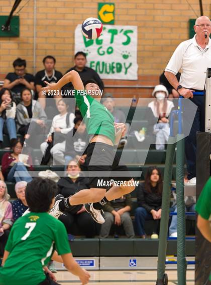Thumbnail 2 in Sheldon @ Kennedy photogallery.