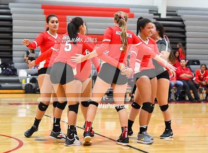Thumbnail 1 in Millennium @ Agua Fria photogallery.