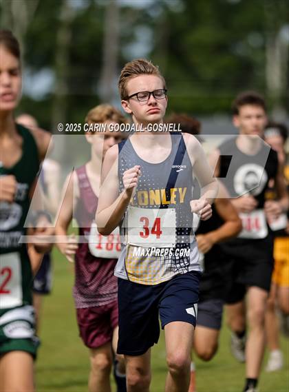 Thumbnail 3 in Fightertown Invitational Var Boys photogallery.