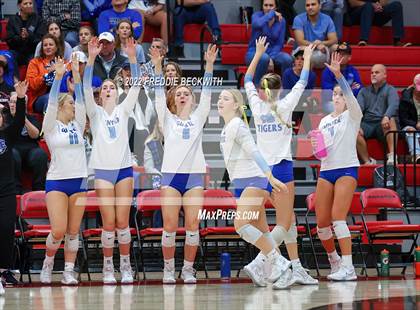 Thumbnail 3 in Gunter vs. Ponder (UIL 3A Area) photogallery.