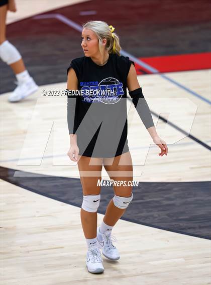 Thumbnail 2 in Gunter vs. Ponder (UIL 3A Area) photogallery.