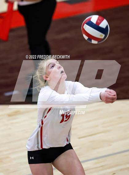 Thumbnail 3 in Gunter vs. Ponder (UIL 3A Area) photogallery.